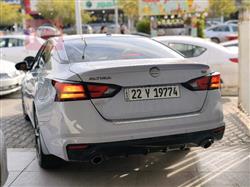 نیسان ئەلتیما